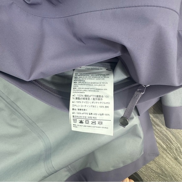 Arc’teryx Solano Jacket Lavender Purple Gore-Tex Windproof Women’s XL - Picture 11 of 14